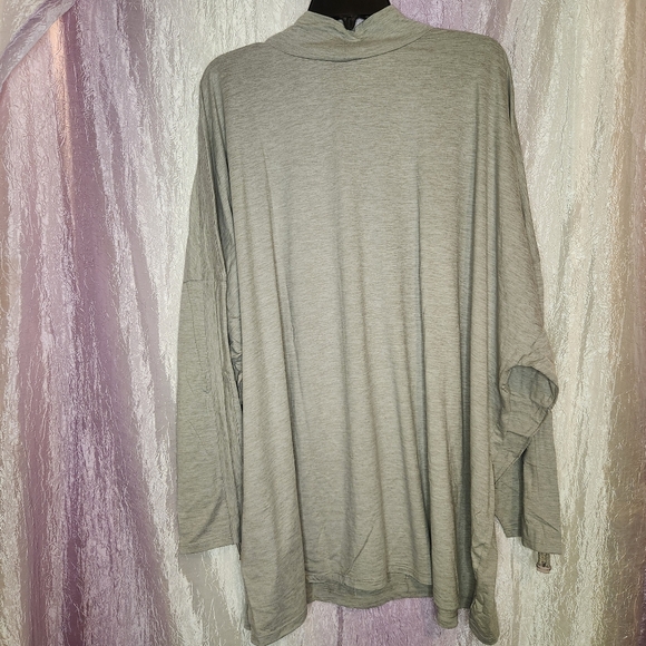 Zuda Light Gray Mock Neck Long Sleeve Active Top 4X - Picture 4 of 5